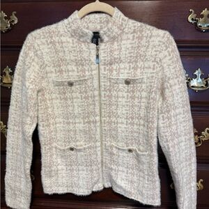 Adrienne Vittadini Ivory zip blazer